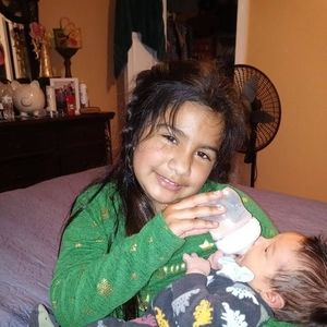 Meet your Posher, Adela